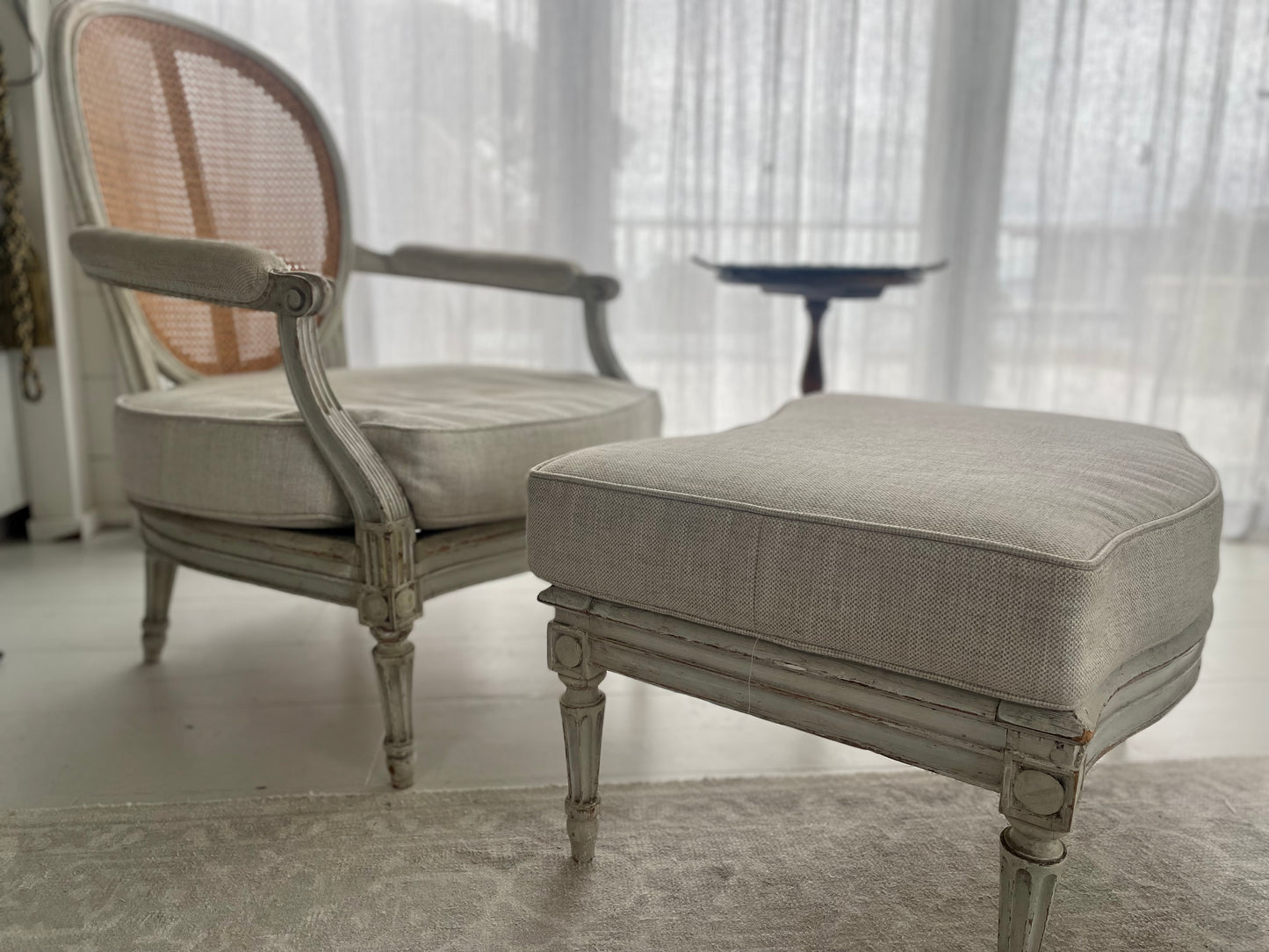Antique French Chaise-Duchesse Buse`