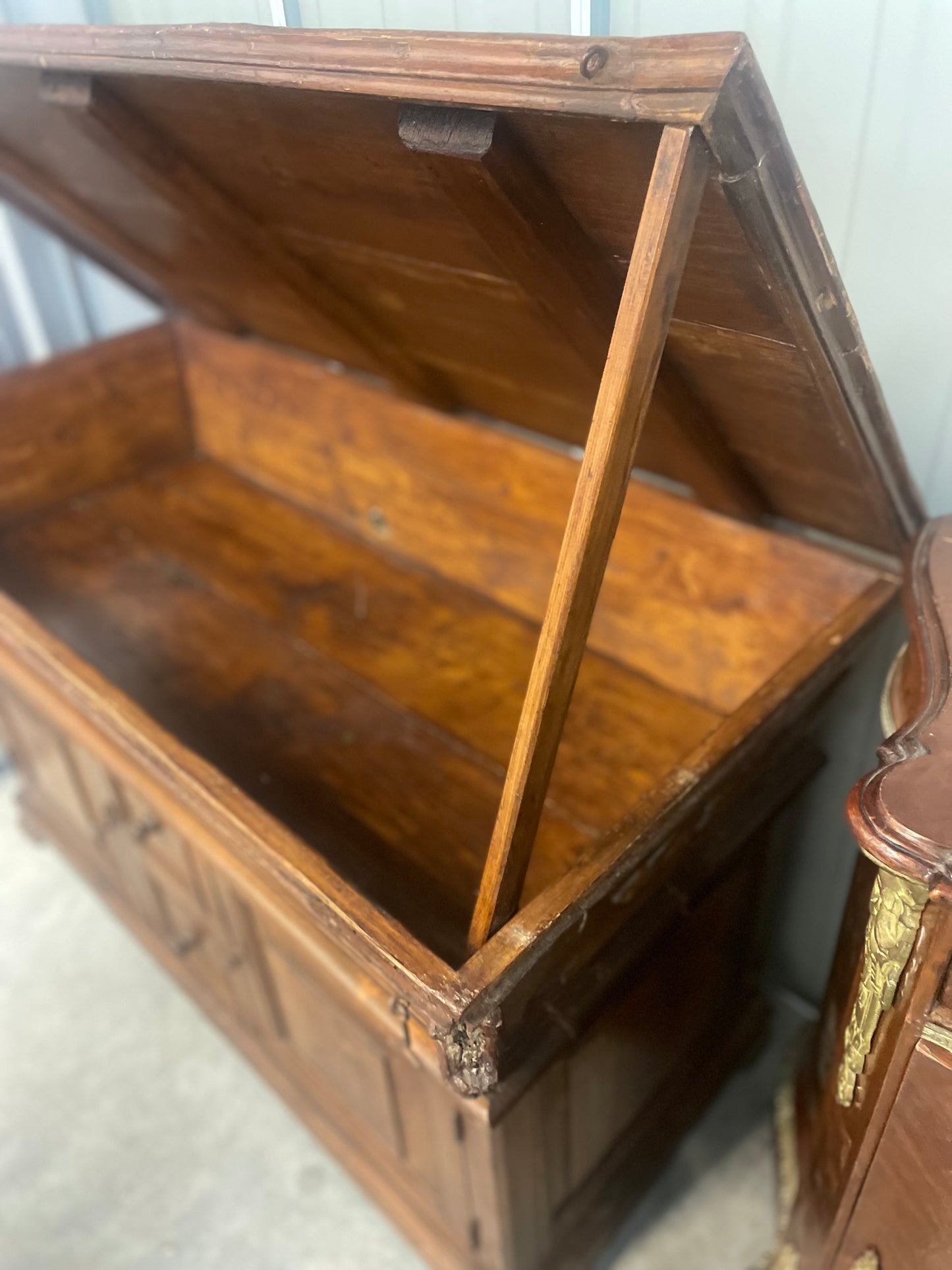 Italian Dough Rising Table