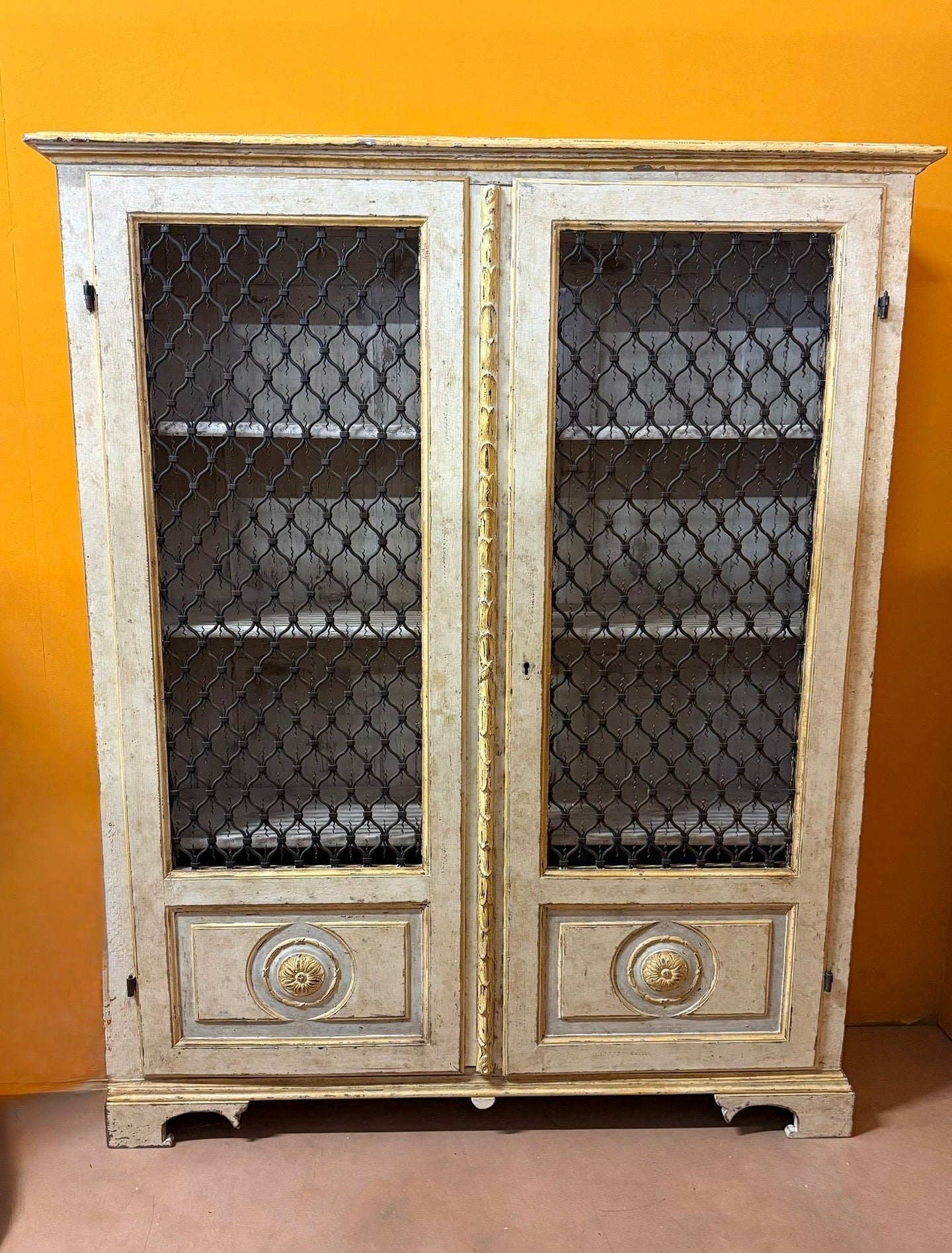 Tuscan Iron Armadio / Cupboard
