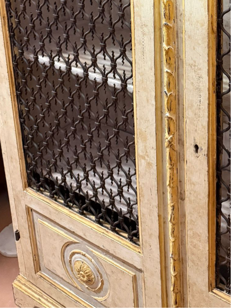 Tuscan Iron Armadio / Cupboard