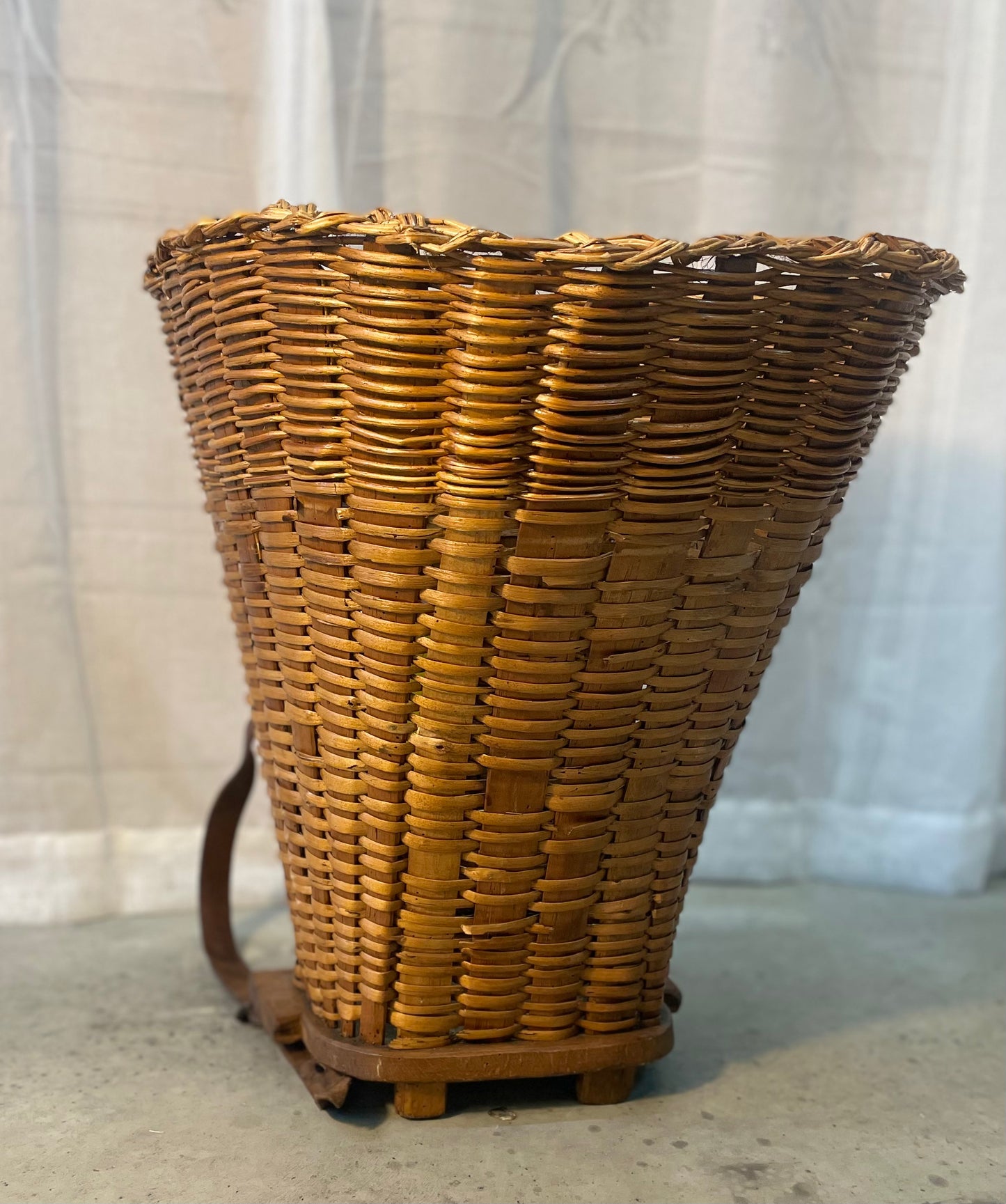 French Harvest Basket rattan