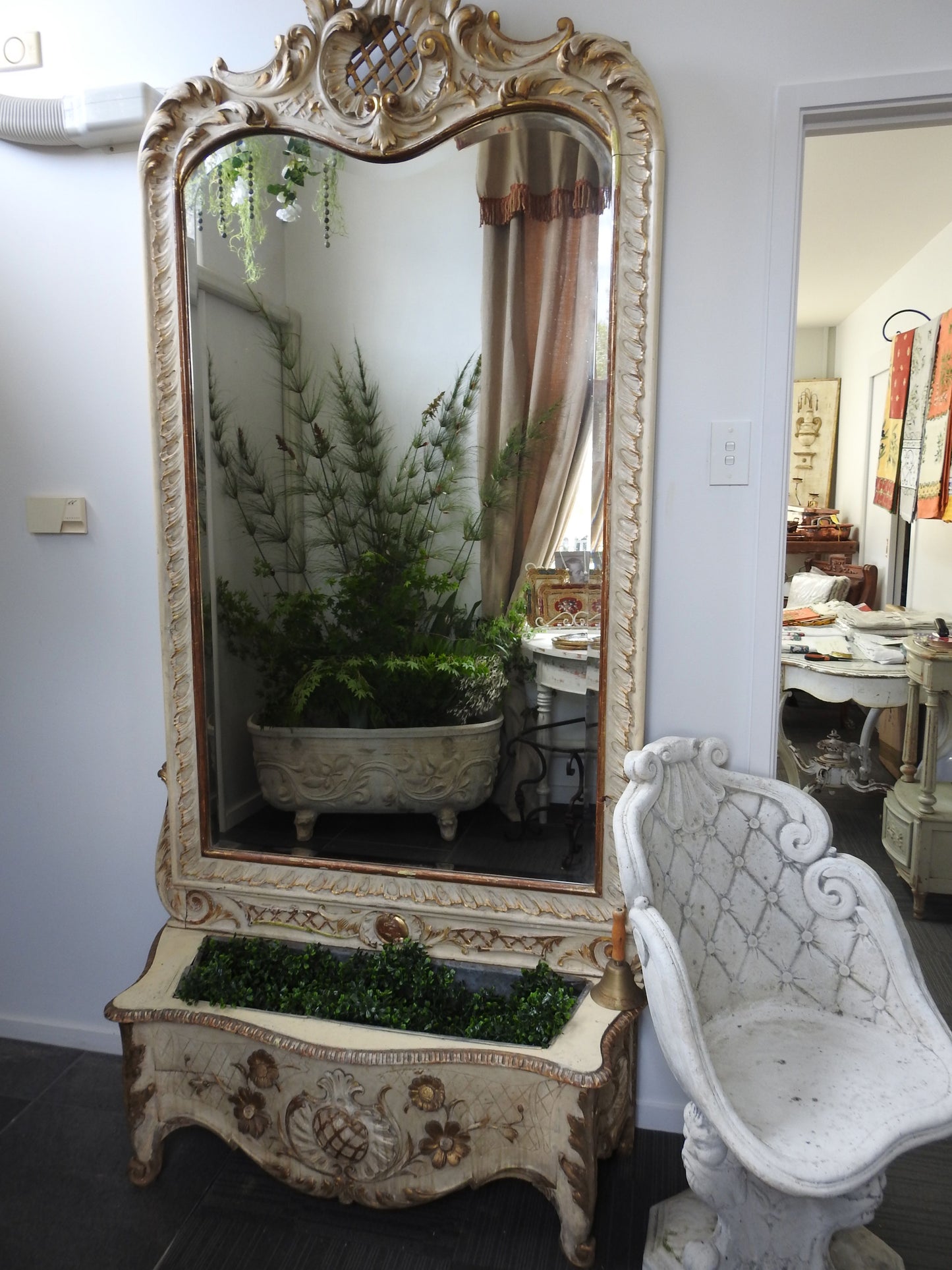 Italian Spechhio Fiorera-Mirror with Planter Box